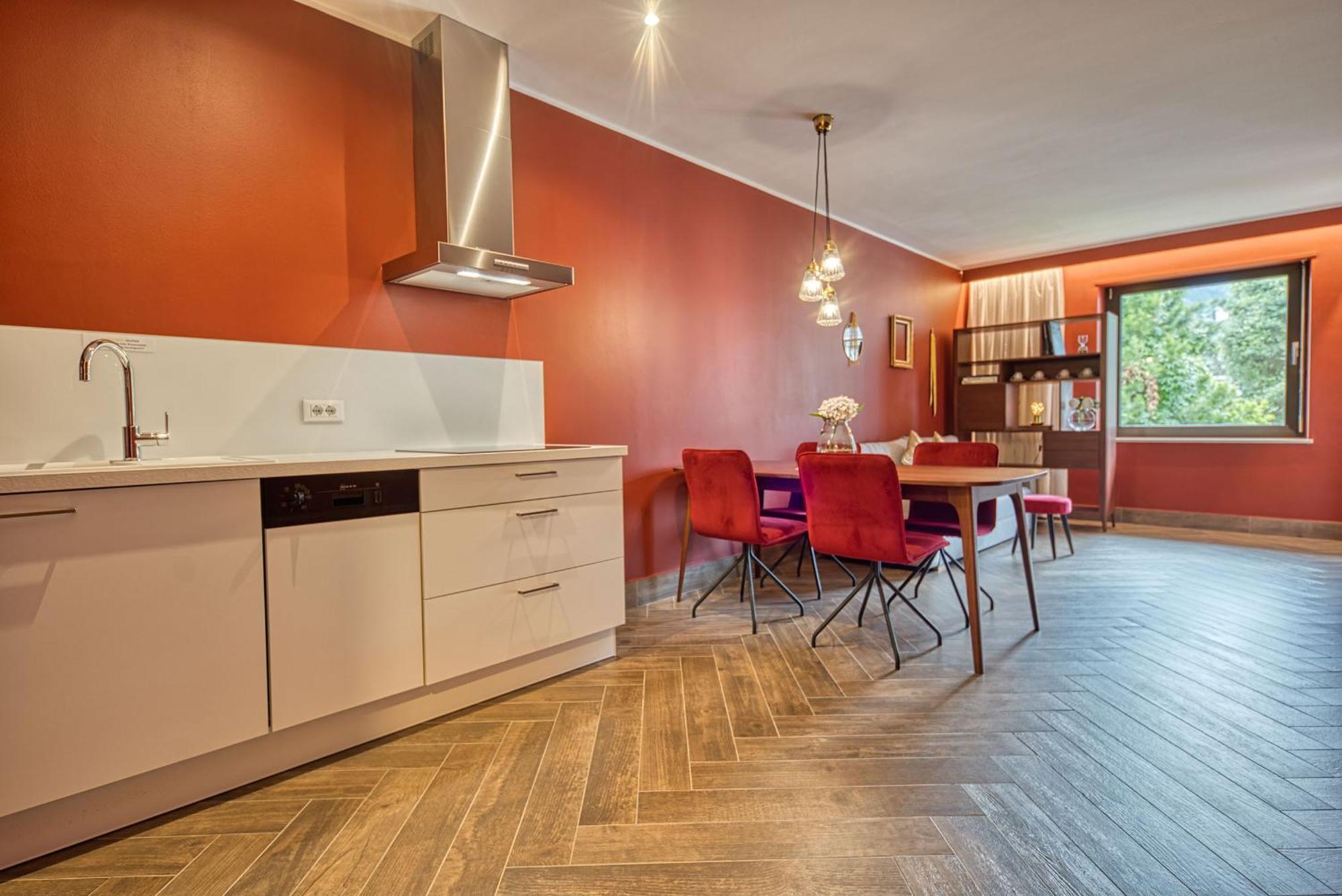 Goldfinger + Suites Lana Rom bilde